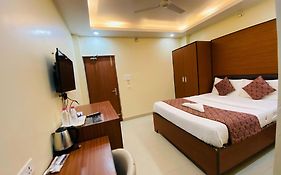 Kamat Inn